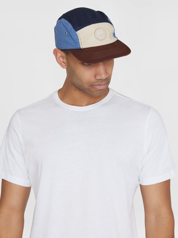 KnowledgeCotton Apparel - UNI Backley cap Caps 9932 Multi color AOP