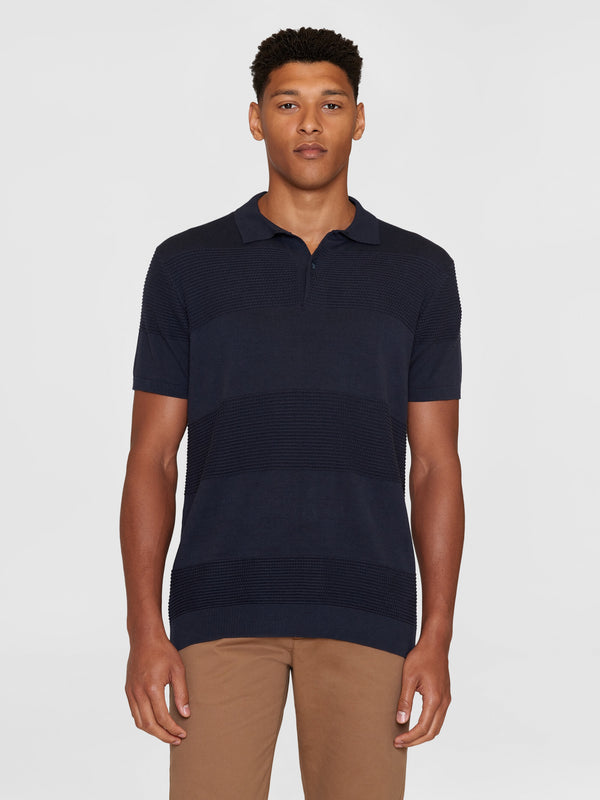 KnowledgeCotton Apparel - MEN Regular pattern knitted short sleeved polo - GOTS/Vegan Polos 1412 Night Sky