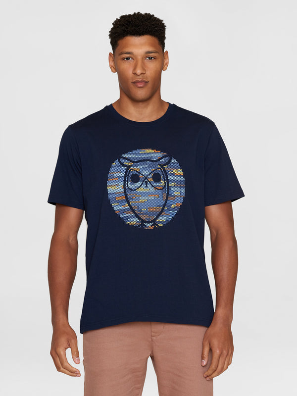 KnowledgeCotton Apparel - MEN Regular short sleeve heavy single owl cross stitch print t-shirt - GOTS/Vegan T-shirts 1412 Night Sky